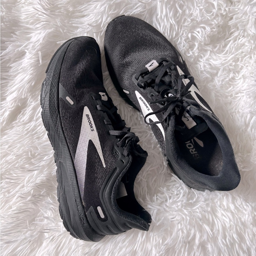 Brooks Launch 6 Size 7.5